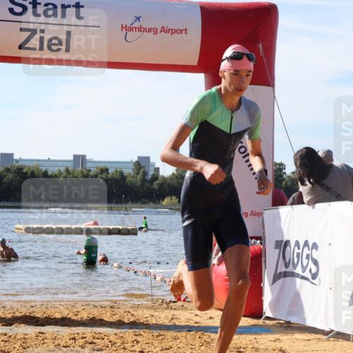 07.09.2025 - 19. Norderstedt Triathlon Luisa Fischer http://msf.ph/oto/8749899 07.09.2025 10:59:38 Schwimmen 1190 meine-sportfotos.de