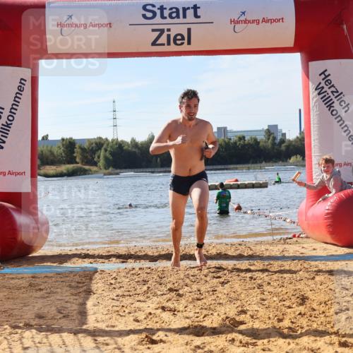 07.09.2025 - 19. Norderstedt Triathlon Luisa Fischer http://msf.ph/oto/8749945 07.09.2025 11:00:00 Schwimmen 228, 1210 meine-sportfotos.de