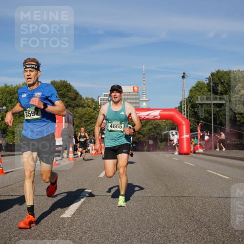 07.09.2025 - BARMER Alsterlauf Yannick Fuchs http://msf.ph/oto/8749946 07.09.2025 09:34:32 Laufen 3597, 4665 meine-sportfotos.de