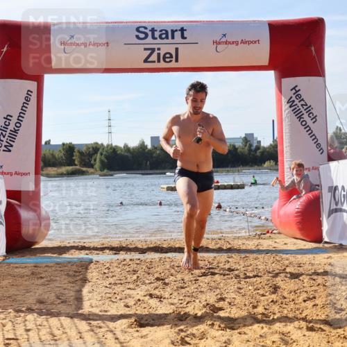 07.09.2025 - 19. Norderstedt Triathlon Luisa Fischer http://msf.ph/oto/8749950 07.09.2025 11:00:00 Schwimmen 228, 1210 meine-sportfotos.de