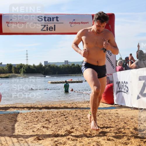 07.09.2025 - 19. Norderstedt Triathlon Luisa Fischer http://msf.ph/oto/8749957 07.09.2025 11:00:01 Schwimmen 228, 1210 meine-sportfotos.de