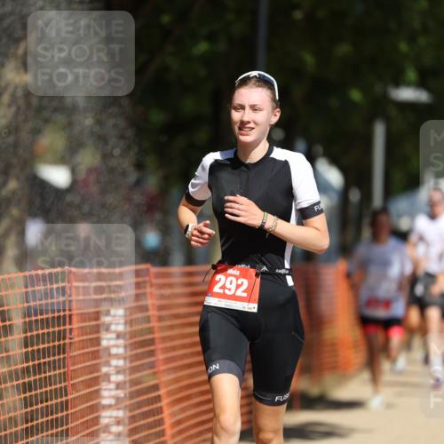07.09.2025 - 19. Norderstedt Triathlon Michael Strokosch http://msf.ph/oto/8749974 07.09.2025 12:42:32 Laufen 139, 244, 261, 292, 780, 828, 1277 meine-sportfotos.de