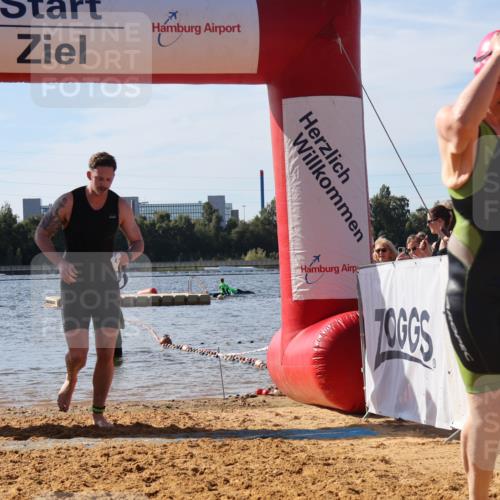 07.09.2025 - 19. Norderstedt Triathlon Luisa Fischer http://msf.ph/oto/8749999 07.09.2025 11:00:25 Schwimmen 784, 1225 meine-sportfotos.de