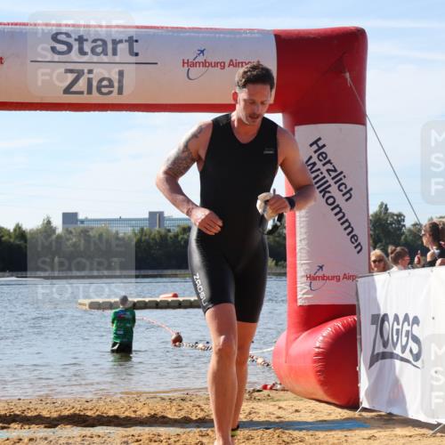 07.09.2025 - 19. Norderstedt Triathlon Luisa Fischer http://msf.ph/oto/8750015 07.09.2025 11:00:27 Schwimmen 784, 1225 meine-sportfotos.de