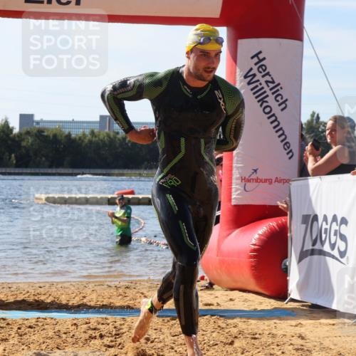 07.09.2025 - 19. Norderstedt Triathlon Luisa Fischer http://msf.ph/oto/8750125 07.09.2025 11:13:40 Schwimmen 1383 meine-sportfotos.de