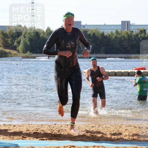 07.09.2025 - 19. Norderstedt Triathlon Luisa Fischer http://msf.ph/oto/8750131 07.09.2025 11:14:12 Schwimmen 746, 787 meine-sportfotos.de