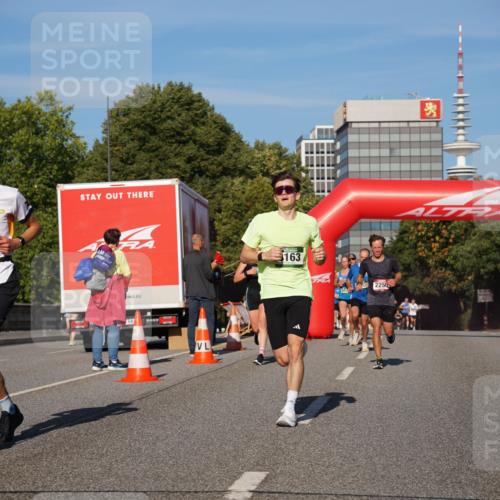 07.09.2025 - BARMER Alsterlauf Yannick Fuchs http://msf.ph/oto/8750141 07.09.2025 09:34:40 Laufen 163, 2250 meine-sportfotos.de