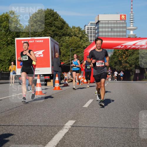 07.09.2025 - BARMER Alsterlauf Yannick Fuchs http://msf.ph/oto/8750181 07.09.2025 09:34:42 Laufen 2106, 2250 meine-sportfotos.de