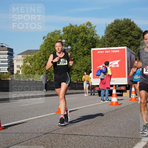 07.09.2025 - BARMER Alsterlauf Yannick Fuchs http://msf.ph/oto/8750199 07.09.2025 09:34:43 Laufen 106, 5828, 2250, 5583 meine-sportfotos.de