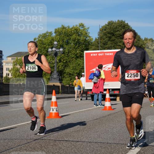 07.09.2025 - BARMER Alsterlauf Yannick Fuchs http://msf.ph/oto/8750215 07.09.2025 09:34:43 Laufen 2106, 2250, 3405, 33 meine-sportfotos.de