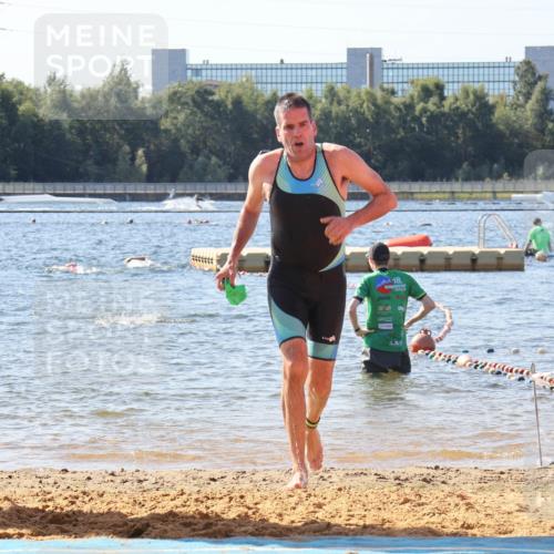 07.09.2025 - 19. Norderstedt Triathlon Luisa Fischer http://msf.ph/oto/8750275 07.09.2025 11:14:46 Schwimmen 1332 meine-sportfotos.de