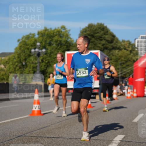 07.09.2025 - BARMER Alsterlauf Yannick Fuchs http://msf.ph/oto/8750286 07.09.2025 09:34:45 Laufen 5583 meine-sportfotos.de