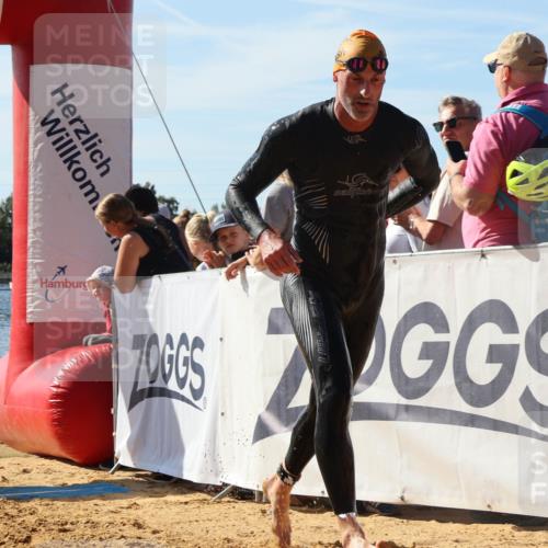 07.09.2025 - 19. Norderstedt Triathlon Luisa Fischer http://msf.ph/oto/8750332 07.09.2025 11:15:08 Schwimmen 819 meine-sportfotos.de