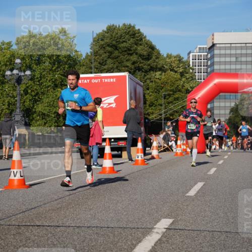 07.09.2025 - BARMER Alsterlauf Yannick Fuchs http://msf.ph/oto/8750377 07.09.2025 09:34:51 Laufen 8, 4687, 8389 meine-sportfotos.de