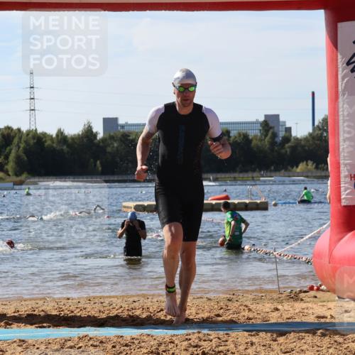 07.09.2025 - 19. Norderstedt Triathlon Luisa Fischer http://msf.ph/oto/8750401 07.09.2025 11:15:41 Schwimmen 768, 1258, 1333 meine-sportfotos.de