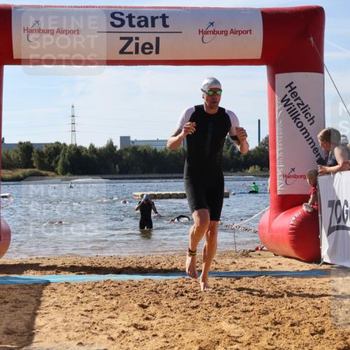 07.09.2025 - 19. Norderstedt Triathlon Luisa Fischer http://msf.ph/oto/8750408 07.09.2025 11:15:42 Schwimmen 768, 1258, 1333 meine-sportfotos.de