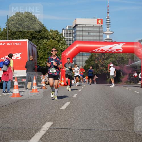 07.09.2025 - BARMER Alsterlauf Yannick Fuchs http://msf.ph/oto/8750441 07.09.2025 09:34:53 Laufen 4687, 5763 meine-sportfotos.de