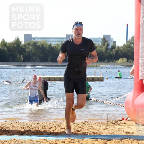 07.09.2025 - 19. Norderstedt Triathlon Luisa Fischer http://msf.ph/oto/8750447 07.09.2025 11:15:49 Schwimmen 237, 768, 1258, 1333, 1348 meine-sportfotos.de