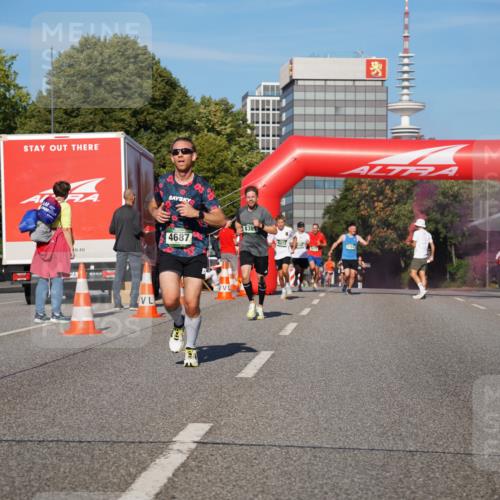 07.09.2025 - BARMER Alsterlauf Yannick Fuchs http://msf.ph/oto/8750450 07.09.2025 09:34:54 Laufen 4, 4687, 8389, 6013, 5763 meine-sportfotos.de