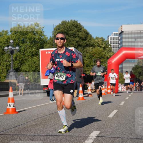 07.09.2025 - BARMER Alsterlauf Yannick Fuchs http://msf.ph/oto/8750481 07.09.2025 09:34:55 Laufen 4687, 838 meine-sportfotos.de