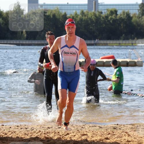 07.09.2025 - 19. Norderstedt Triathlon Luisa Fischer http://msf.ph/oto/8750487 07.09.2025 11:15:54 Schwimmen 237, 1348, 1363 meine-sportfotos.de