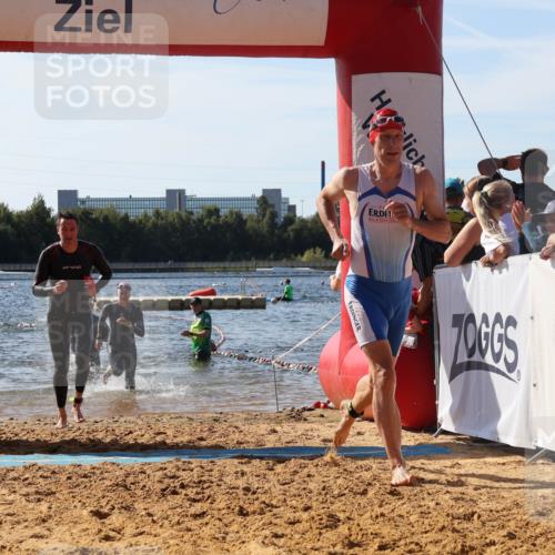 07.09.2025 - 19. Norderstedt Triathlon Luisa Fischer http://msf.ph/oto/8750513 07.09.2025 11:15:56 Schwimmen 186, 237, 1348, 1363 meine-sportfotos.de