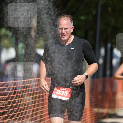 07.09.2025 - 19. Norderstedt Triathlon Michael Strokosch http://msf.ph/oto/8750541 07.09.2025 12:43:31 Laufen 835, 1268, 1380 meine-sportfotos.de
