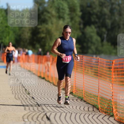 07.09.2025 - 19. Norderstedt Triathlon Michael Strokosch http://msf.ph/oto/8750573 07.09.2025 10:30:17 Laufen 1111 meine-sportfotos.de