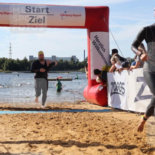 07.09.2025 - 19. Norderstedt Triathlon Luisa Fischer http://msf.ph/oto/8750577 07.09.2025 11:16:03 Schwimmen 186, 190, 1348, 1363 meine-sportfotos.de