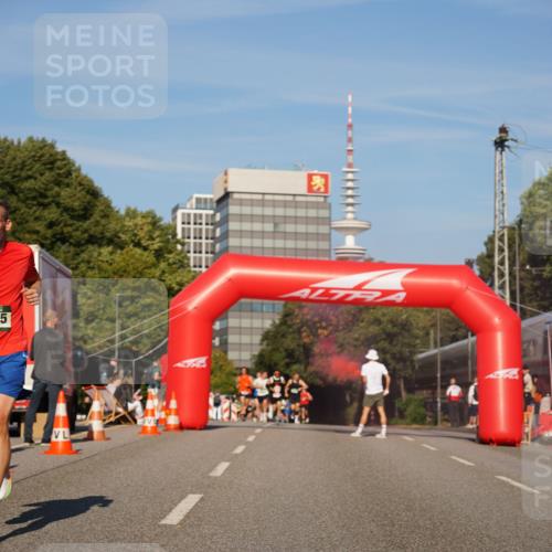 07.09.2025 - BARMER Alsterlauf Yannick Fuchs http://msf.ph/oto/8750608 07.09.2025 09:35:02 Laufen 8025, 5763 meine-sportfotos.de