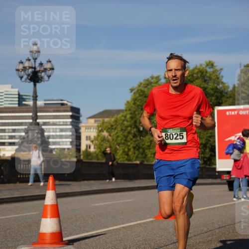 07.09.2025 - BARMER Alsterlauf Yannick Fuchs http://msf.ph/oto/8750634 07.09.2025 09:35:03 Laufen 8025 meine-sportfotos.de