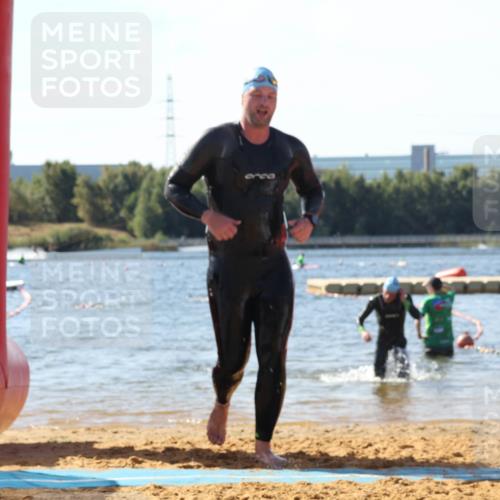 07.09.2025 - 19. Norderstedt Triathlon Luisa Fischer http://msf.ph/oto/8750697 07.09.2025 11:16:29 Schwimmen 281, 793, 837, 1244, 1334 meine-sportfotos.de