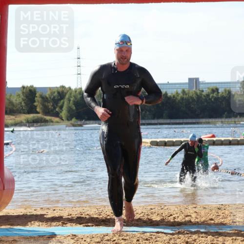 07.09.2025 - 19. Norderstedt Triathlon Luisa Fischer http://msf.ph/oto/8750704 07.09.2025 11:16:29 Schwimmen 281, 793, 837, 1244, 1334 meine-sportfotos.de