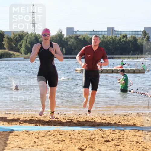 07.09.2025 - 19. Norderstedt Triathlon Luisa Fischer http://msf.ph/oto/8750783 07.09.2025 11:17:08 Schwimmen 280, 1288 meine-sportfotos.de