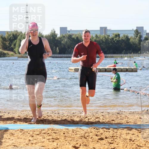 07.09.2025 - 19. Norderstedt Triathlon Luisa Fischer http://msf.ph/oto/8750790 07.09.2025 11:17:08 Schwimmen 280, 1288 meine-sportfotos.de