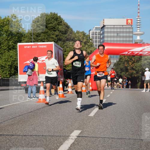 07.09.2025 - BARMER Alsterlauf Yannick Fuchs http://msf.ph/oto/8750799 07.09.2025 09:35:13 Laufen 1, 28, 3690, 2799, 4652 meine-sportfotos.de