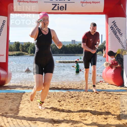 07.09.2025 - 19. Norderstedt Triathlon Luisa Fischer http://msf.ph/oto/8750812 07.09.2025 11:17:10 Schwimmen 280, 1288 meine-sportfotos.de