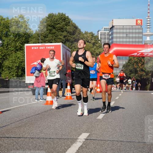 07.09.2025 - BARMER Alsterlauf Yannick Fuchs http://msf.ph/oto/8750814 07.09.2025 09:35:14 Laufen 2871, 3690, 2799, 4652 meine-sportfotos.de