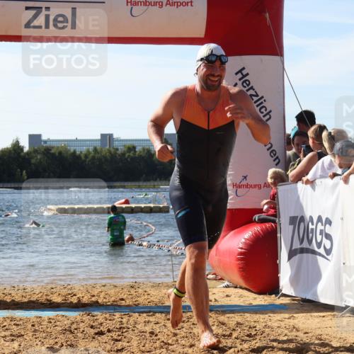 07.09.2025 - 19. Norderstedt Triathlon Luisa Fischer http://msf.ph/oto/8750881 07.09.2025 11:17:35 Schwimmen 773, 1365 meine-sportfotos.de