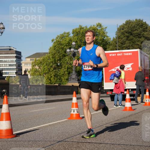 07.09.2025 - BARMER Alsterlauf Yannick Fuchs http://msf.ph/oto/8750893 07.09.2025 09:35:17 Laufen 2799 meine-sportfotos.de