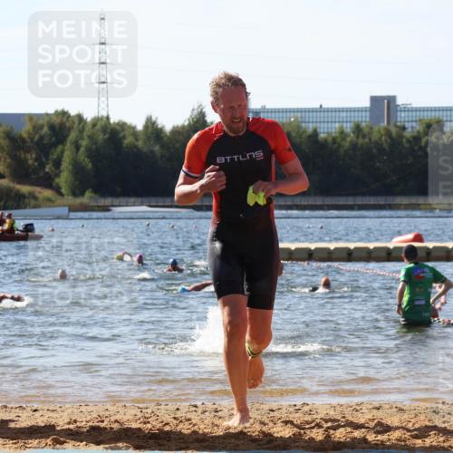 07.09.2025 - 19. Norderstedt Triathlon Luisa Fischer http://msf.ph/oto/8750925 07.09.2025 11:17:58 Schwimmen 736, 1357 meine-sportfotos.de