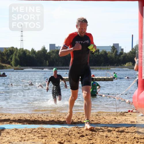 07.09.2025 - 19. Norderstedt Triathlon Luisa Fischer http://msf.ph/oto/8750931 07.09.2025 11:17:59 Schwimmen 736, 1357 meine-sportfotos.de