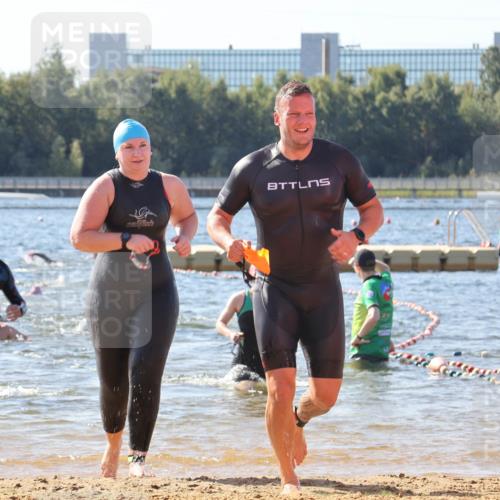 07.09.2025 - 19. Norderstedt Triathlon Luisa Fischer http://msf.ph/oto/8751037 07.09.2025 11:18:25 Schwimmen 148, 253, 278, 1305 meine-sportfotos.de