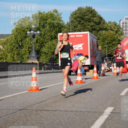 07.09.2025 - BARMER Alsterlauf Yannick Fuchs http://msf.ph/oto/8751188 07.09.2025 09:35:29 Laufen 25, 61 meine-sportfotos.de
