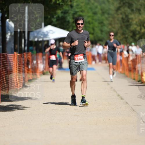07.09.2025 - 19. Norderstedt Triathlon Michael Strokosch http://msf.ph/oto/8751189 07.09.2025 12:44:46 Laufen 808, 1290 meine-sportfotos.de