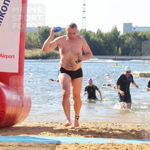 07.09.2025 - 19. Norderstedt Triathlon Luisa Fischer http://msf.ph/oto/8751190 07.09.2025 11:18:40 Schwimmen 148, 278, 801, 822, 826, 1217, 1306 meine-sportfotos.de