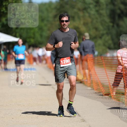 07.09.2025 - 19. Norderstedt Triathlon Michael Strokosch http://msf.ph/oto/8751214 07.09.2025 12:44:48 Laufen 258, 1290 meine-sportfotos.de