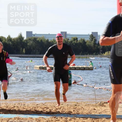 07.09.2025 - 19. Norderstedt Triathlon Luisa Fischer http://msf.ph/oto/8751252 07.09.2025 11:18:46 Schwimmen 191, 299, 801, 822, 826, 1217 meine-sportfotos.de