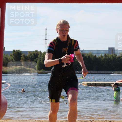 07.09.2025 - 19. Norderstedt Triathlon Luisa Fischer http://msf.ph/oto/8751267 07.09.2025 11:18:49 Schwimmen 191, 299, 801, 822, 826 meine-sportfotos.de