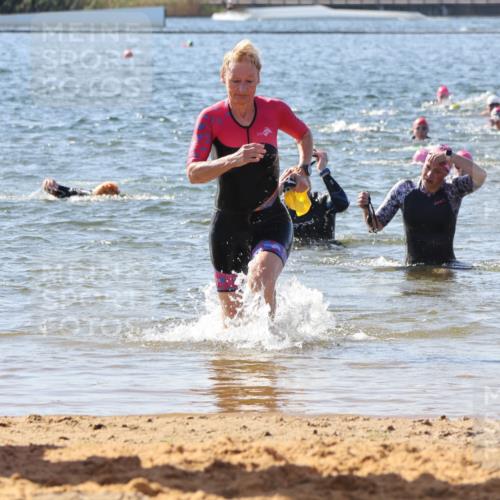 07.09.2025 - 19. Norderstedt Triathlon Luisa Fischer http://msf.ph/oto/8751276 07.09.2025 11:18:54 Schwimmen 155, 191, 299, 801, 822 meine-sportfotos.de